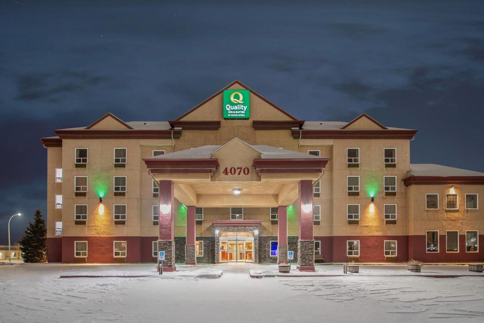 Quality Inn & Suites Lethbridge Exterior foto